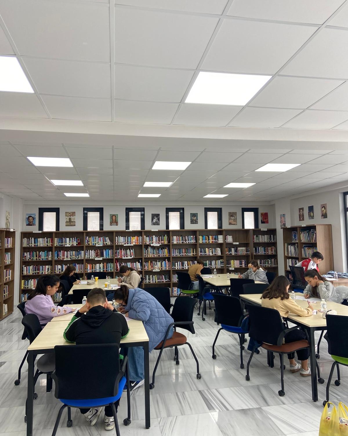 596808059 1237348568426818 7543955955695287379 N