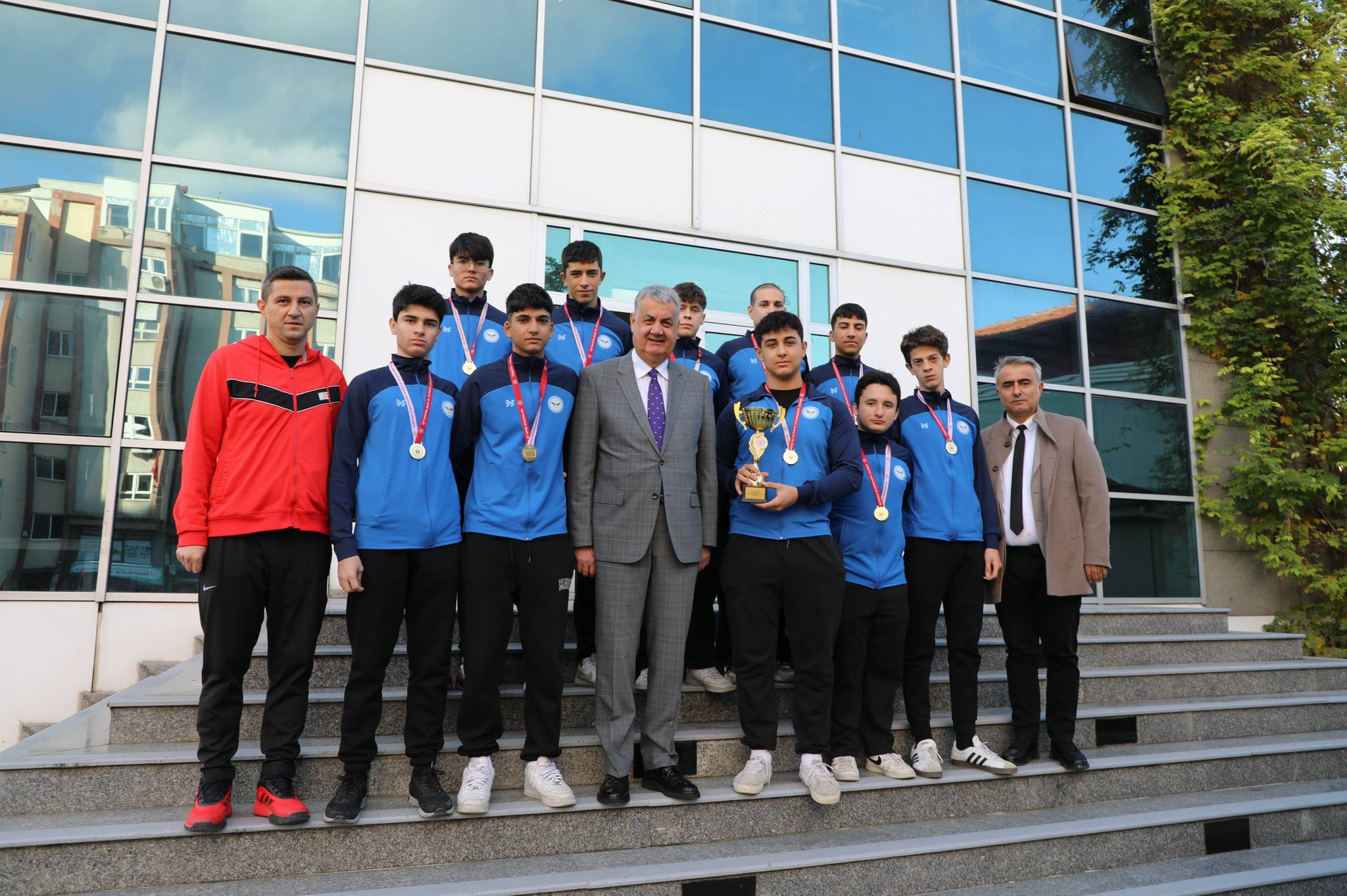 597708924 122228796872138429 8086067506770689109 N