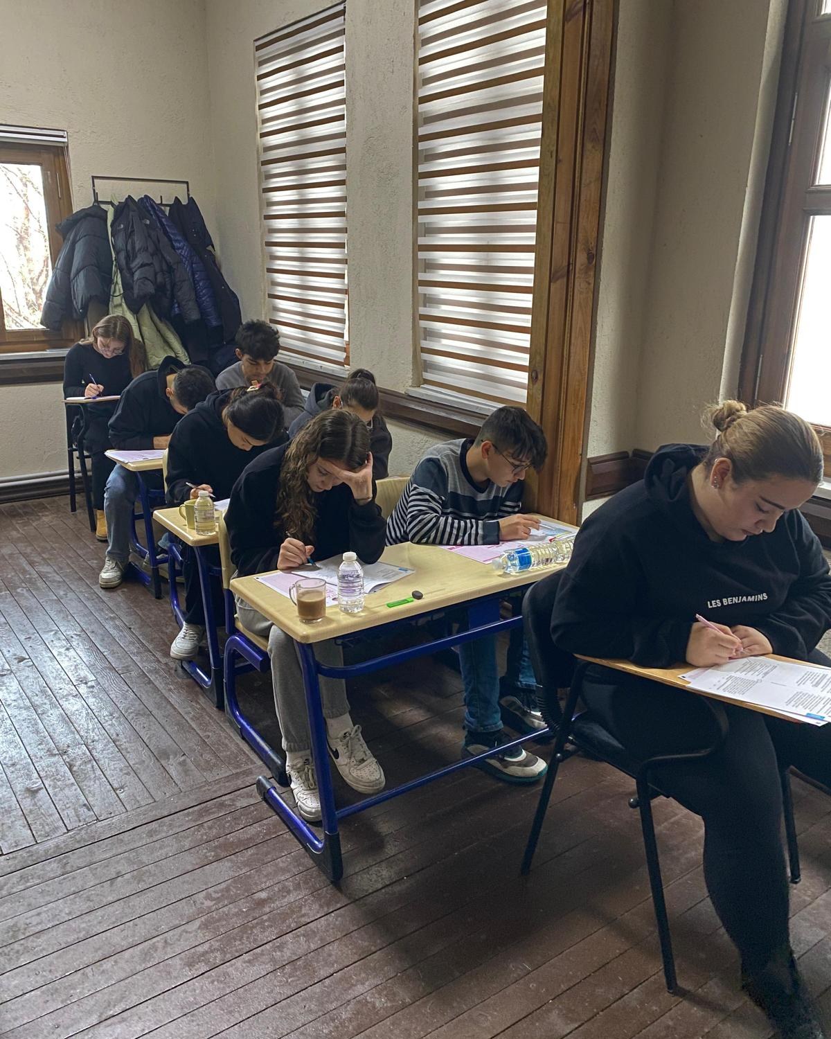 597753923 1237348648426810 2583993049630608442 N