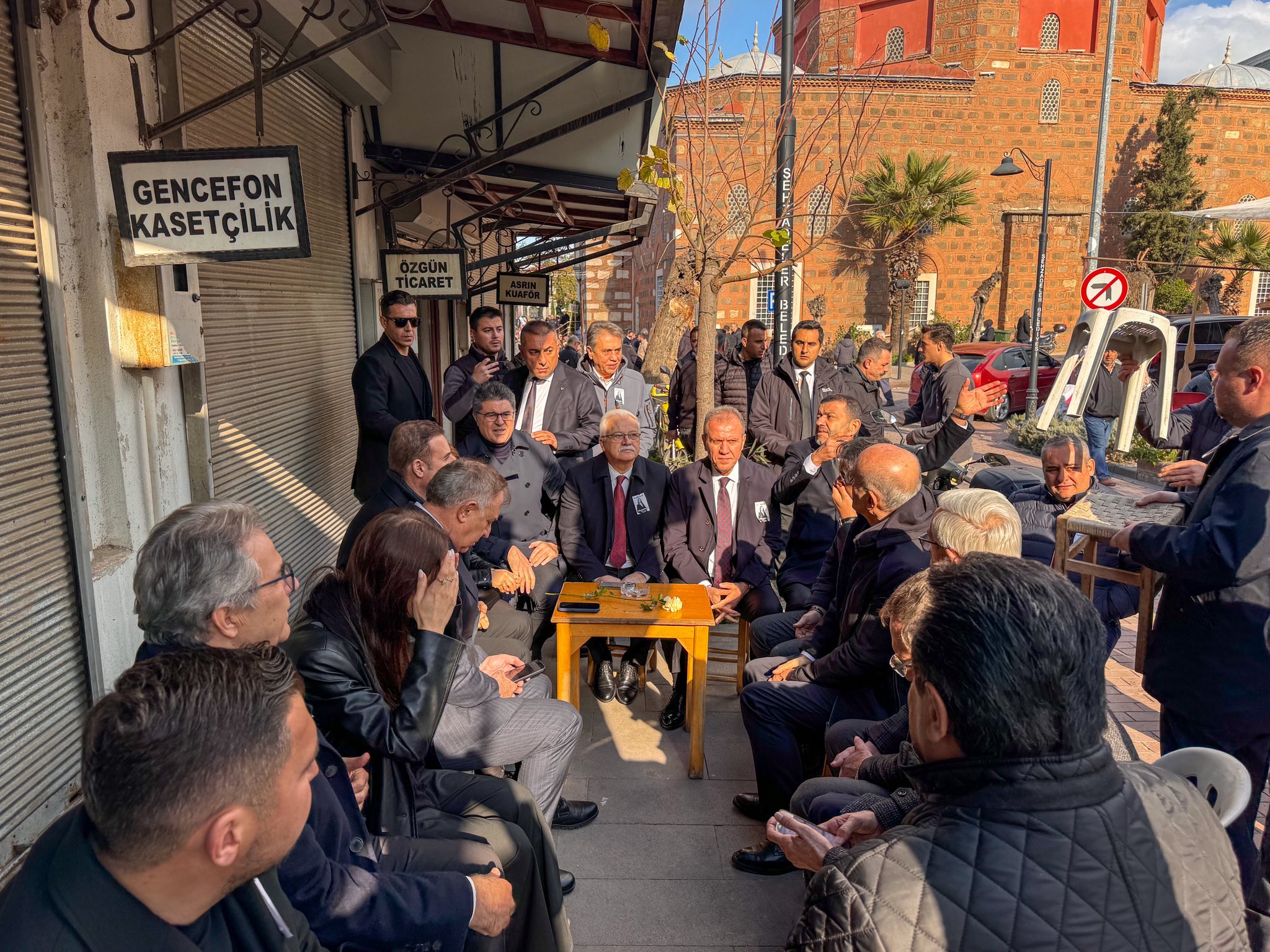 597810067 1485759989186358 794473483958069743 N