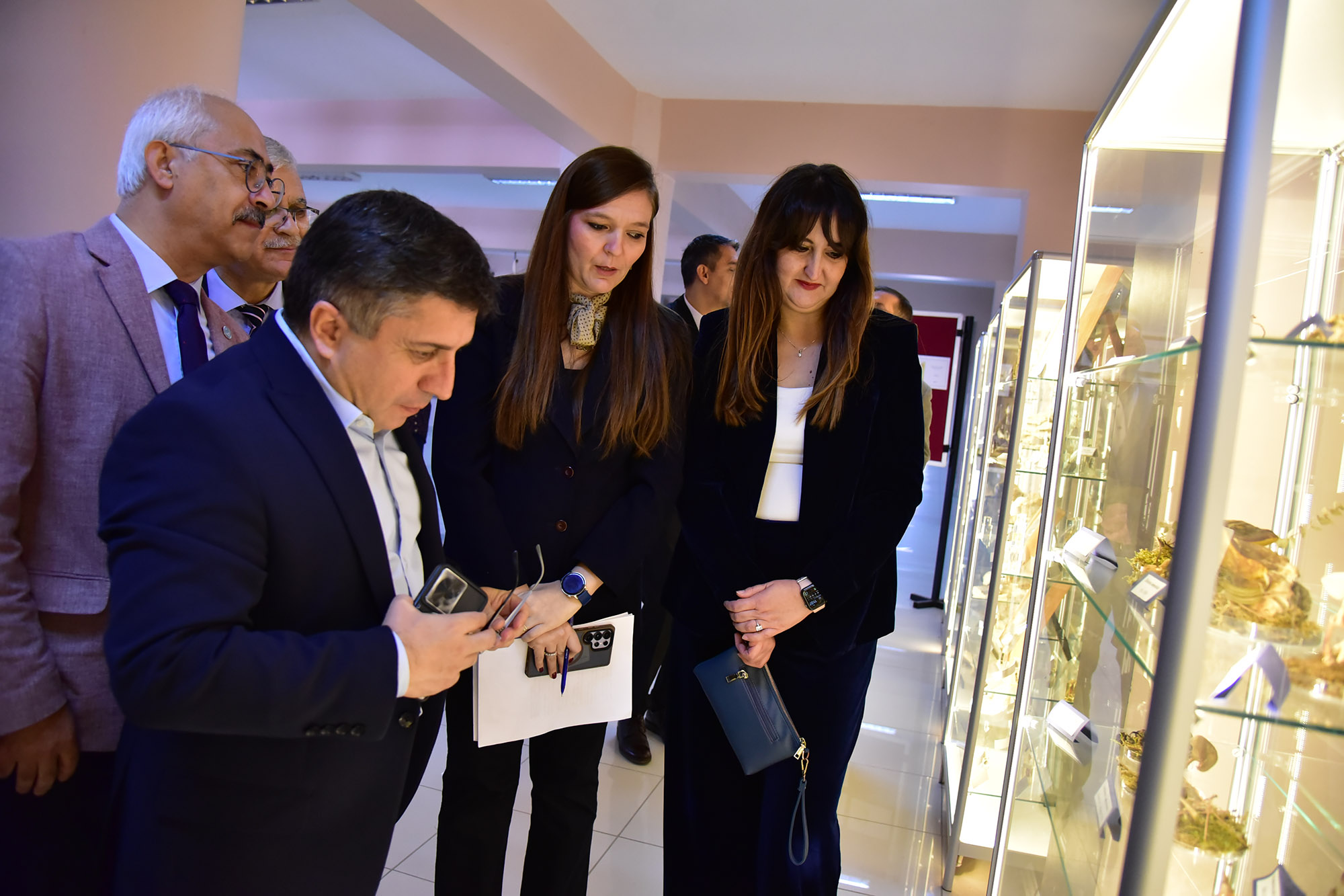 598766240 1297725189051336 3052925047688187823 N