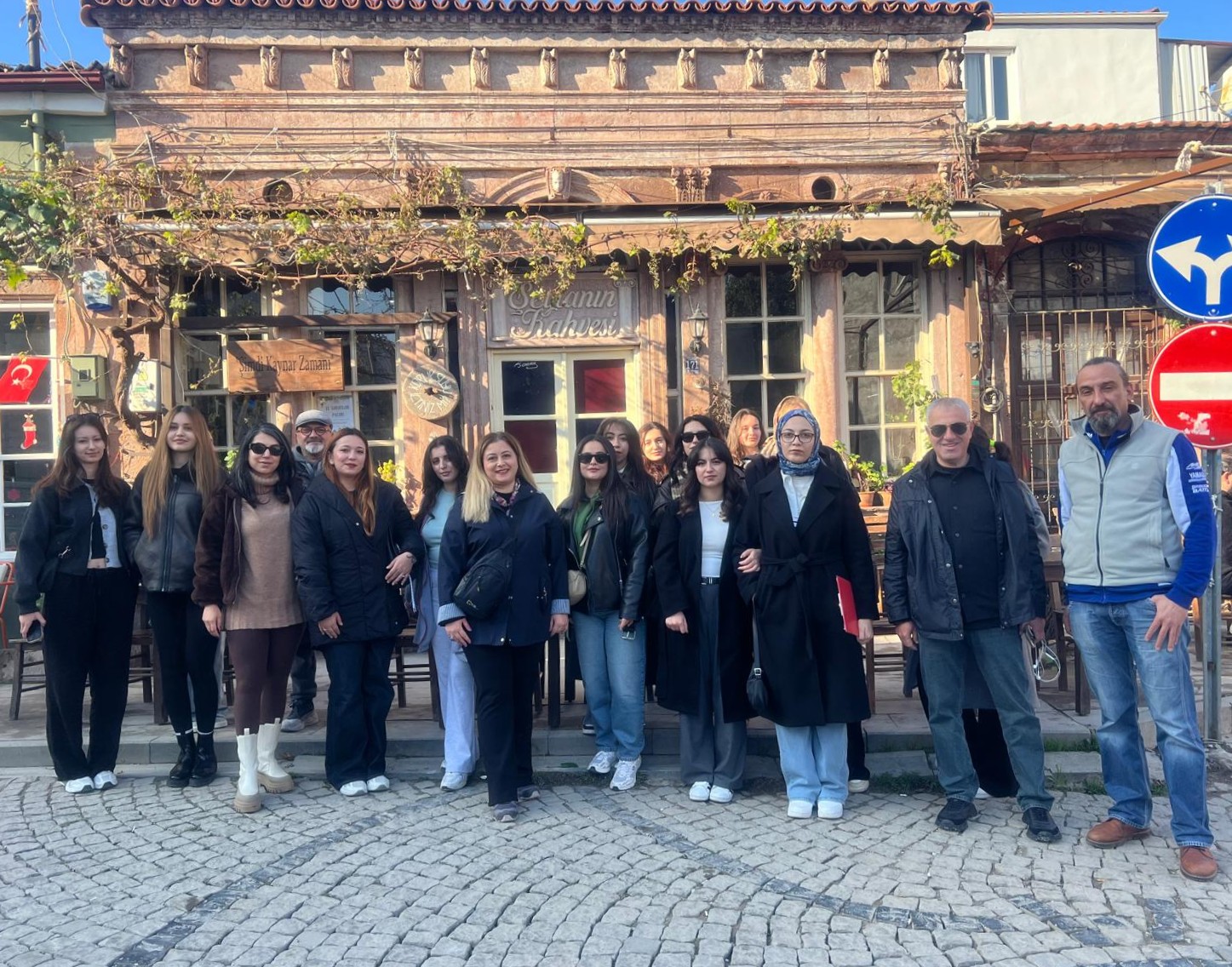 598782815 1294633126027209 87398860385516638 N