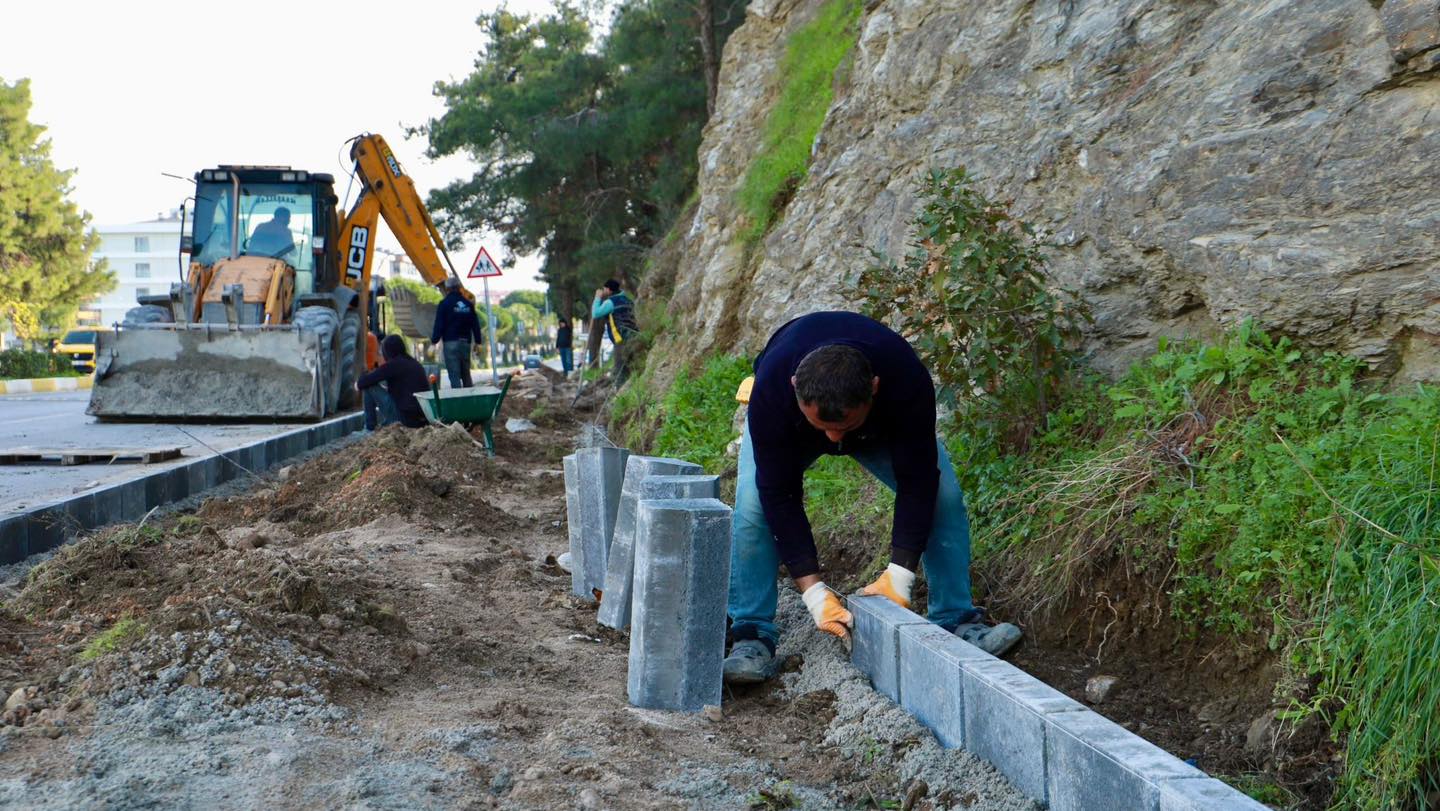 598897266 1326526659513699 2812948572570643848 N