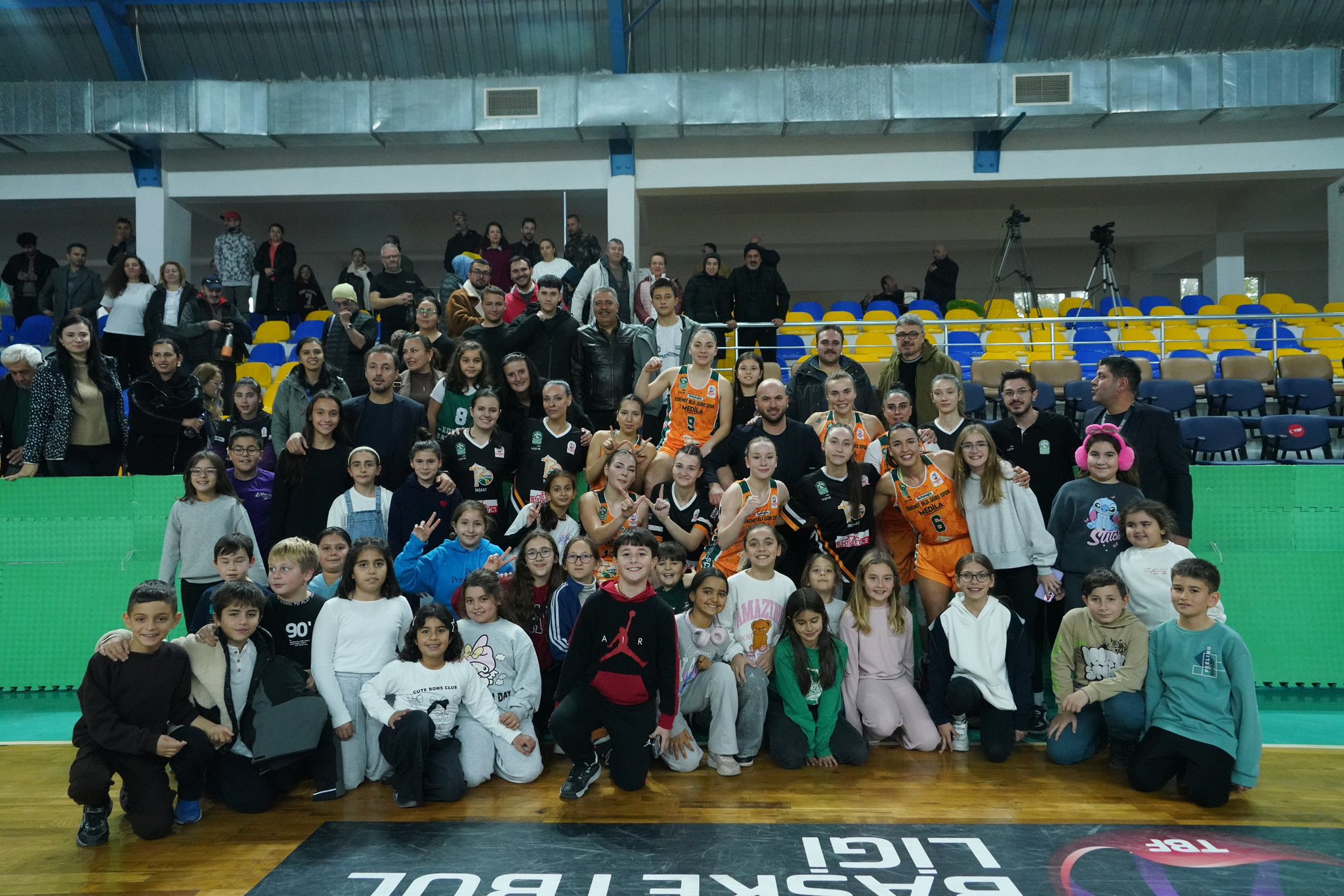 600376579 122229381320138429 6587314188530612979 N