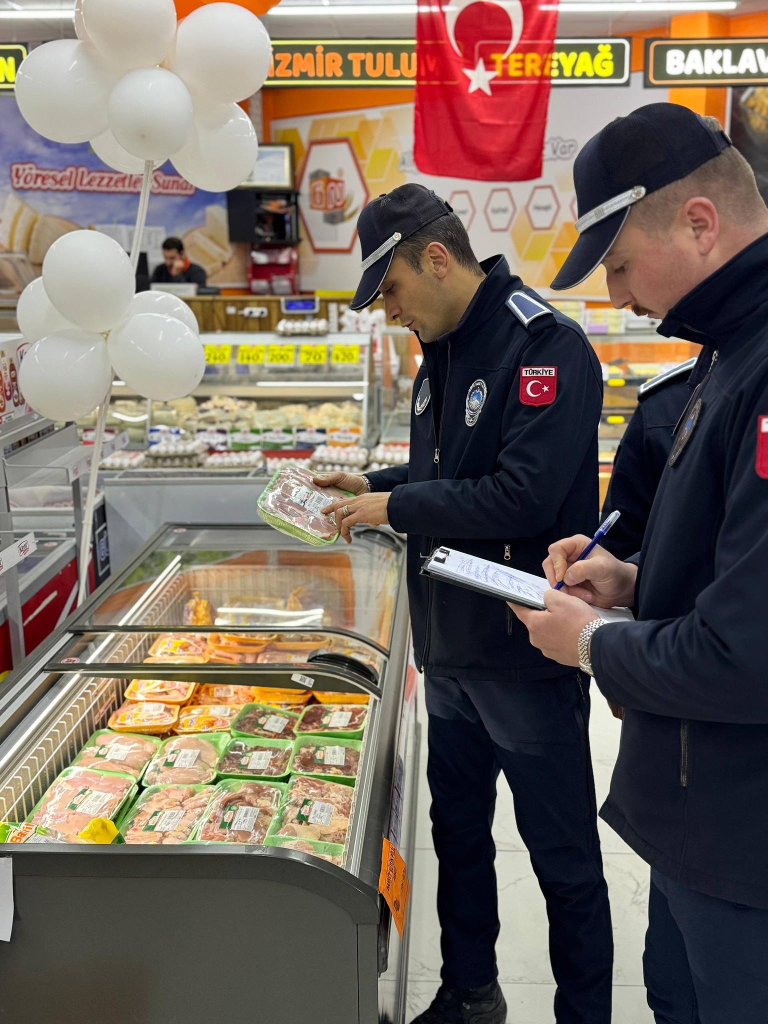 600978125 1182996087366720 7635319081207083880 N