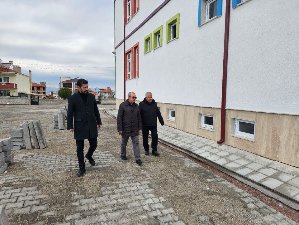 602582920 18052540703677787 7990611719151757319 N