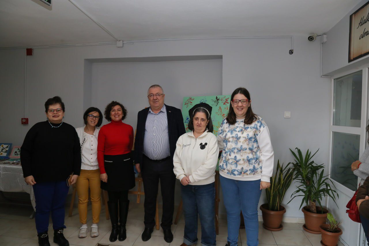 603090439 122229573488138429 2551440836296668633 N