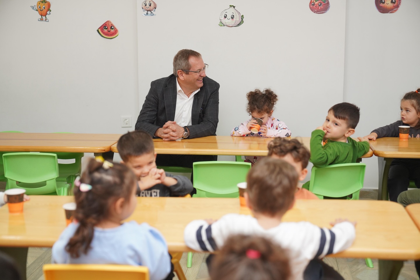 604614017 18345567292227999 8513255927445939802 N