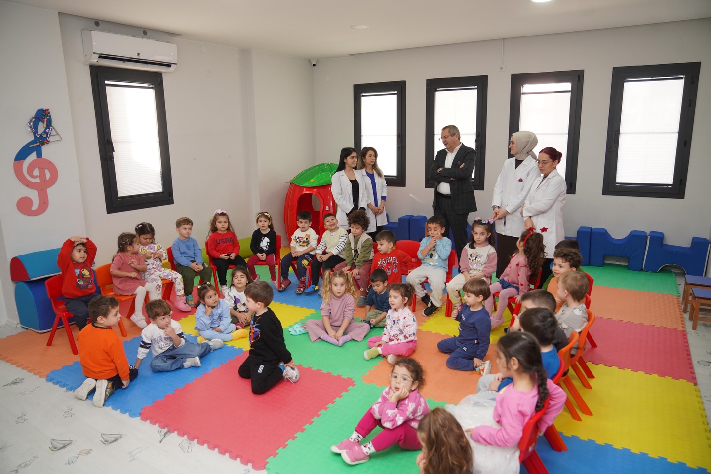 604771817 18345567400227999 8601495107928550135 N