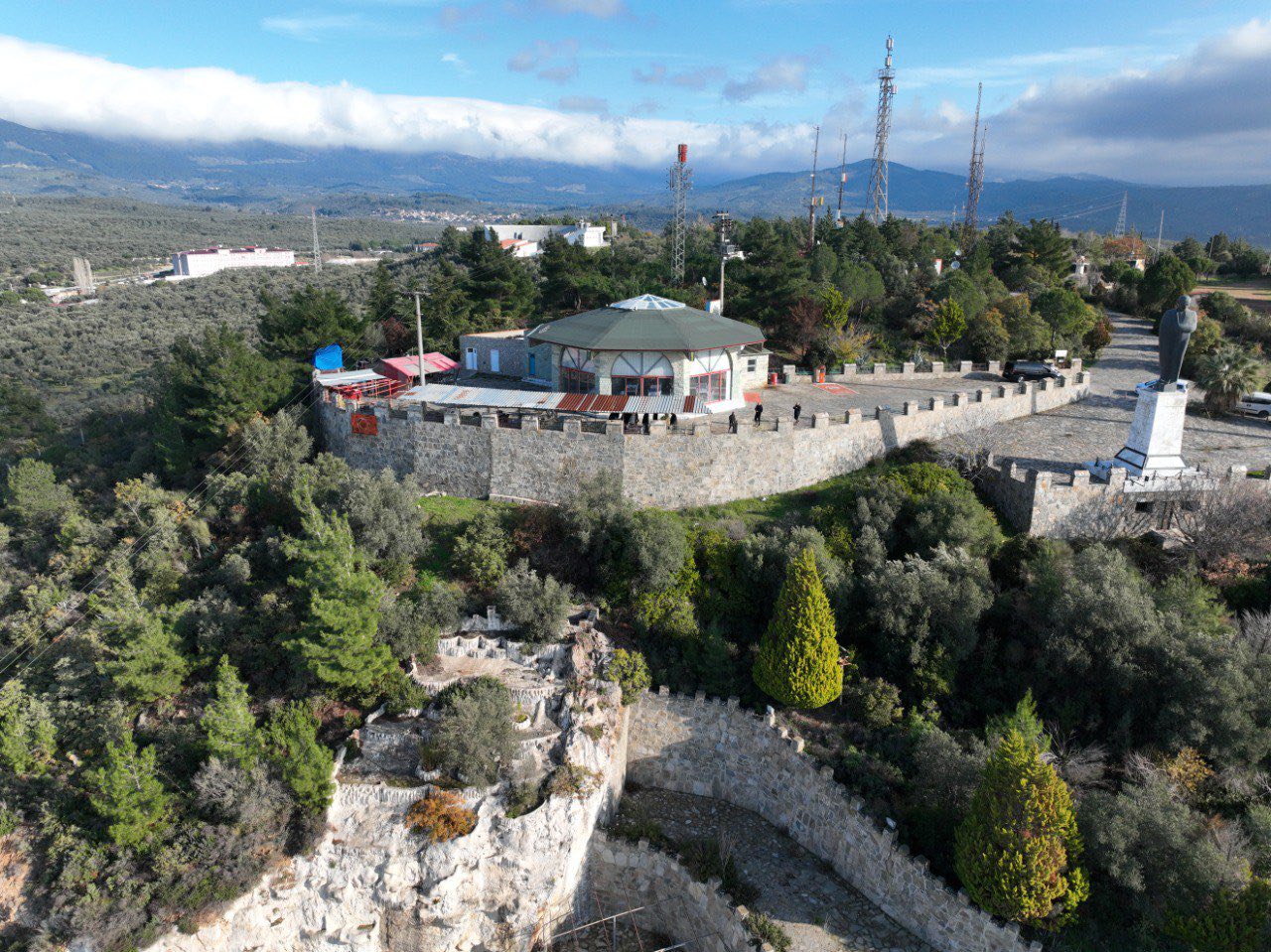 606974624 122230047638138429 7540324583605835324 N