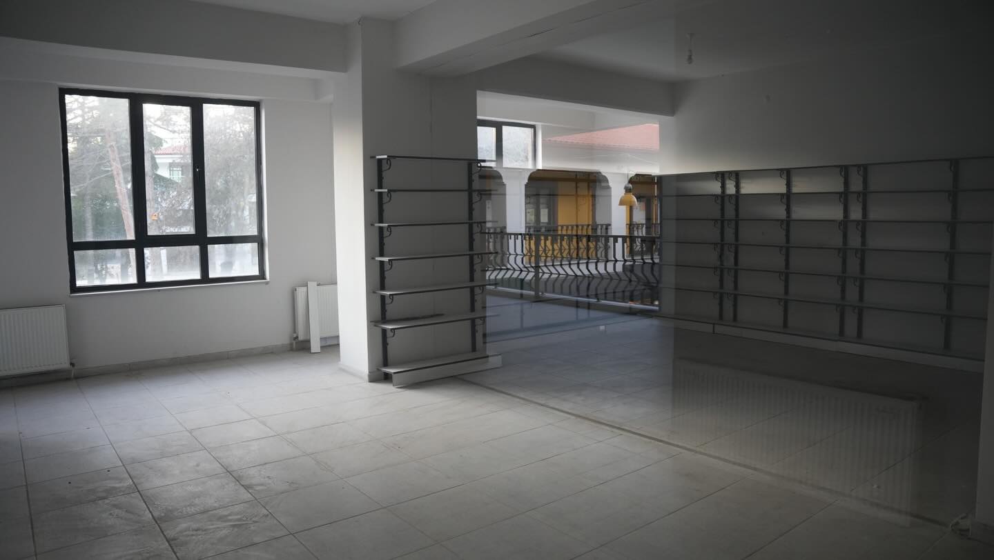 607652122 18382212946149843 4880726199114341725 N