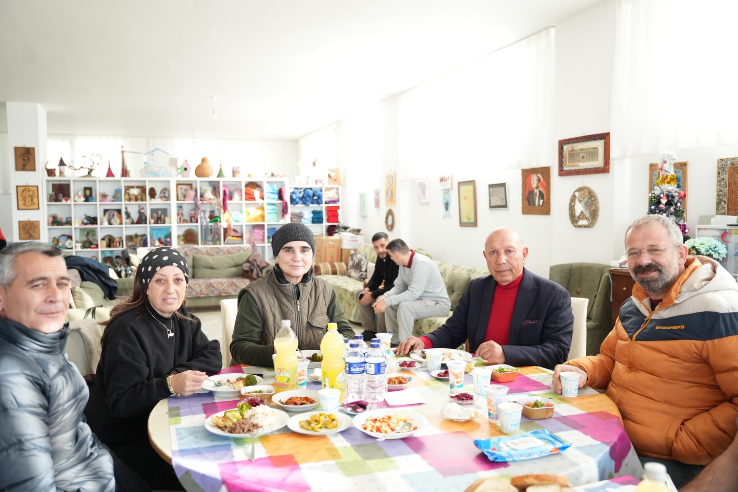 607832192 18566484820016334 3223260144362762392 N