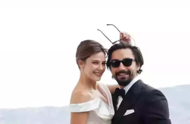 656B859E86B24A5C4C36Dc23