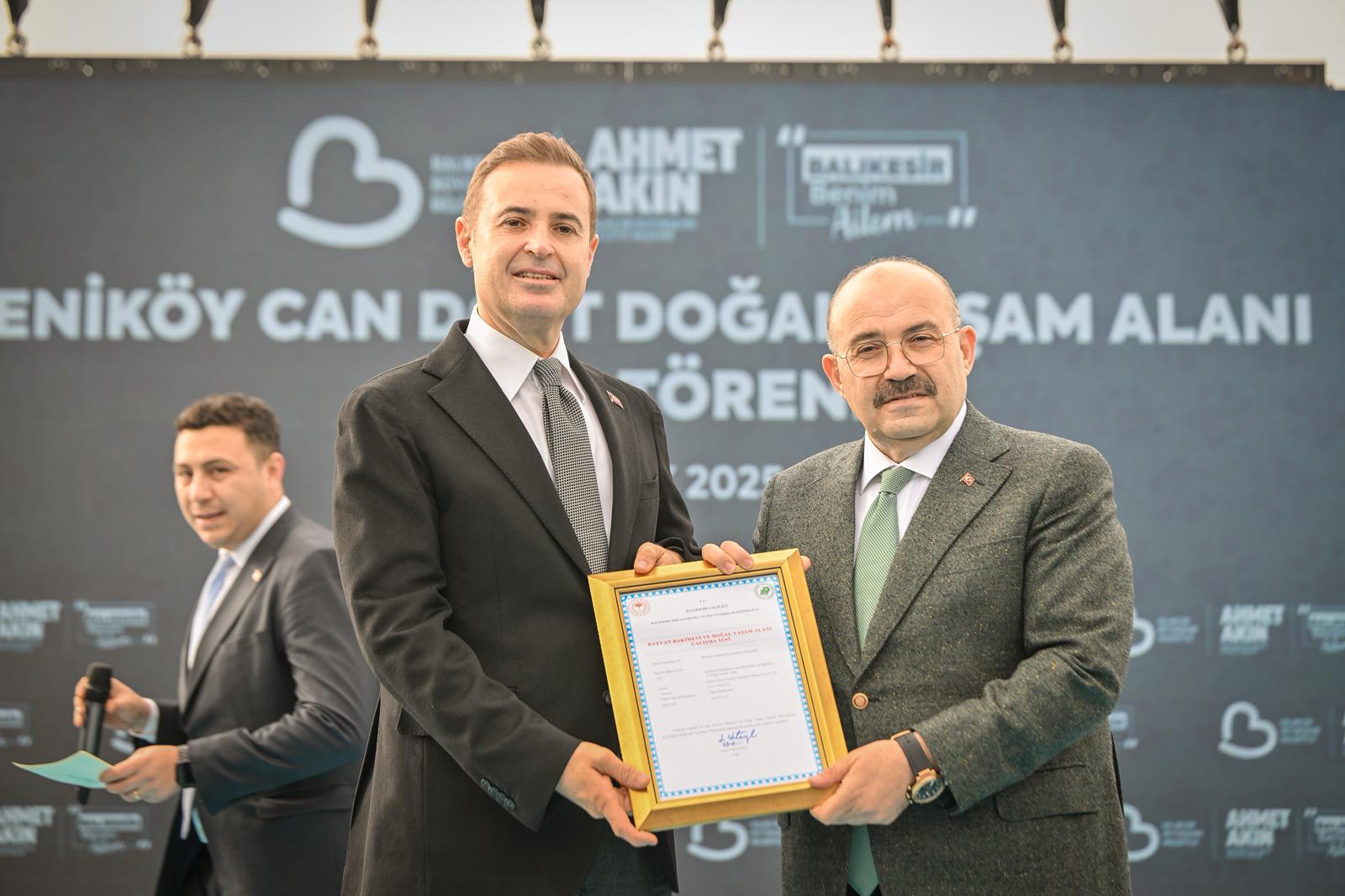 96Dd965F E8Bb 49Fe 8841 C4C1B03501E8