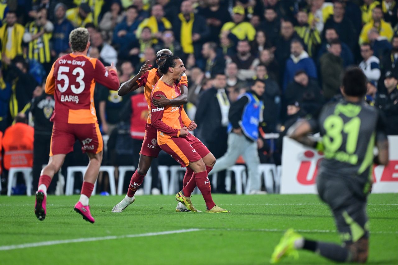 A A 20251201 39863455 39863453 F E N E R B A H C E G A L A T A S A R A Y