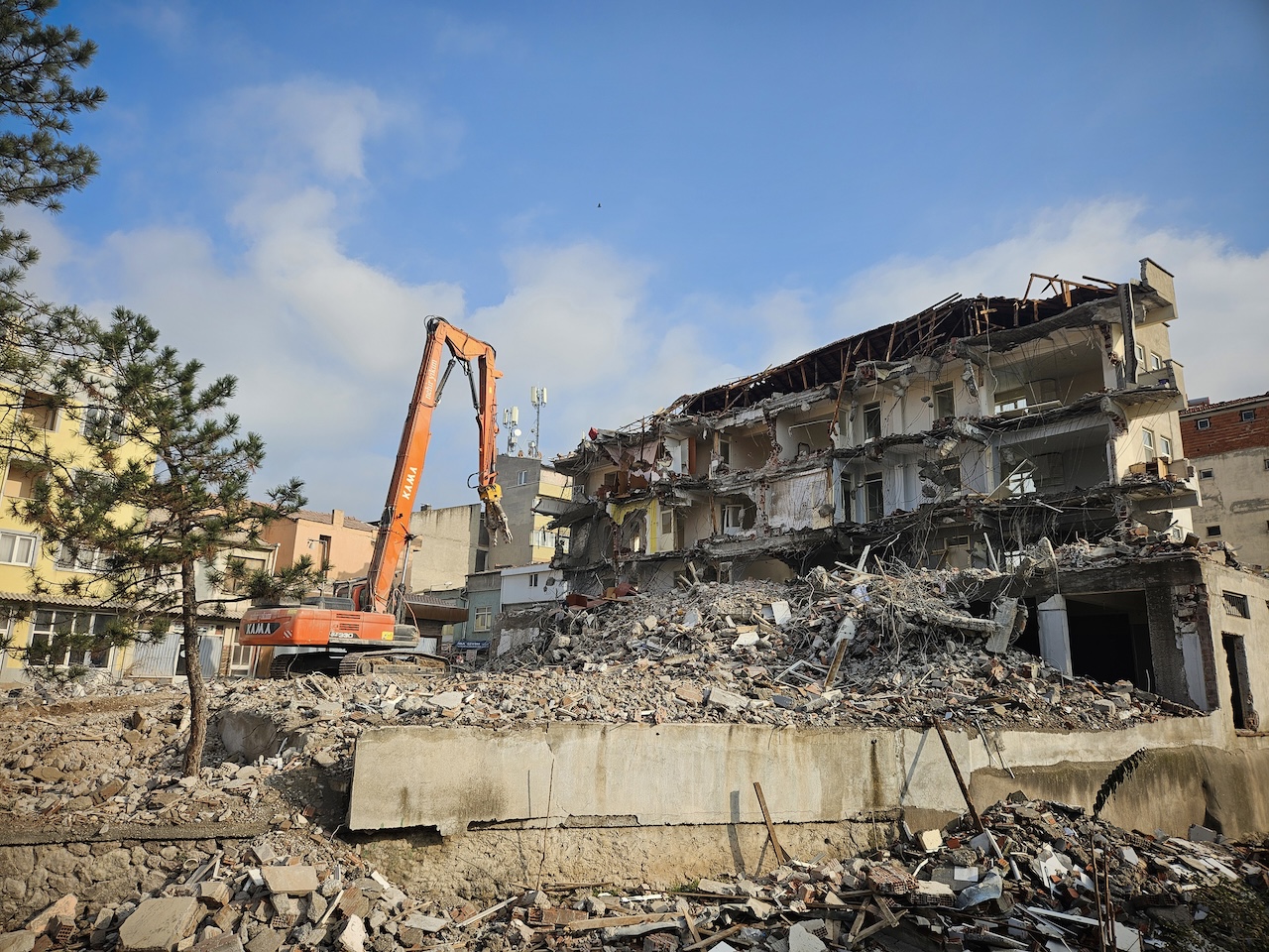 A A 20251224 40063316 40063312 B A L I K E S I R S I N D I R G I D A A G I R H A S A R L I 814 B I N A Y I K I L D I