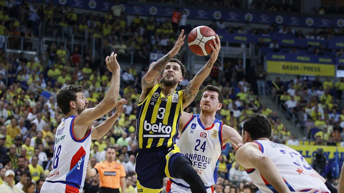 Anadolu Efes Fenerbahce