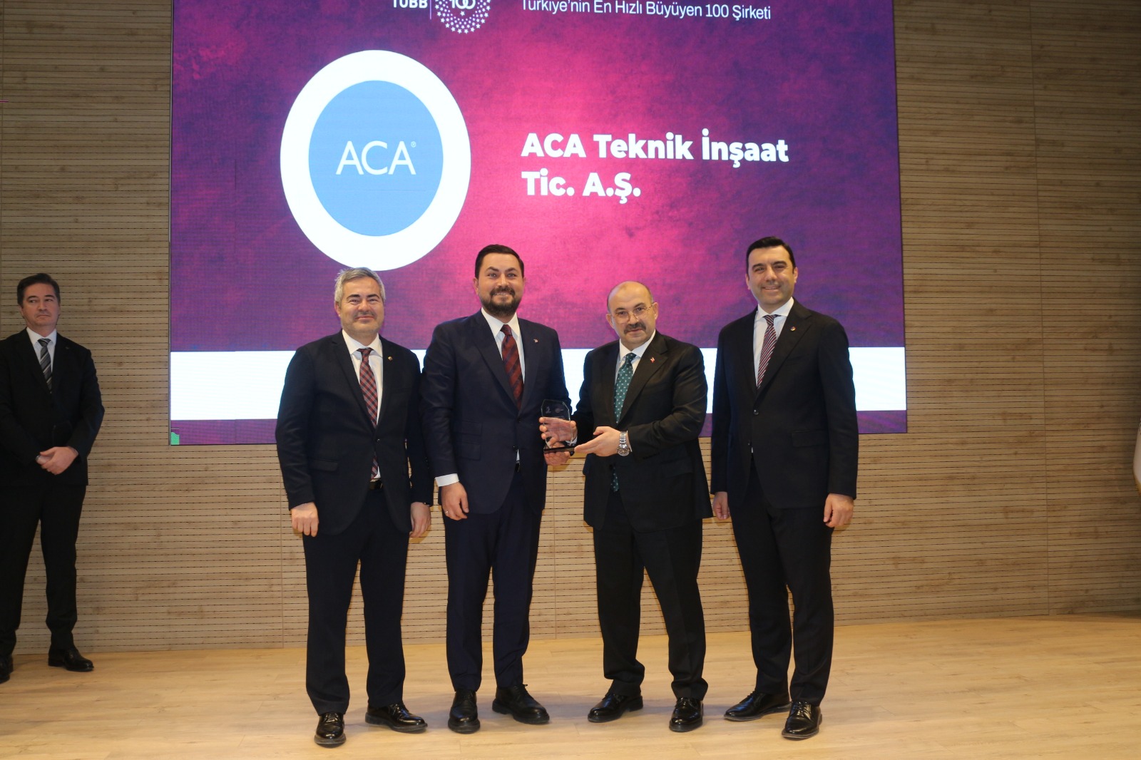 F325Af54 4Dfc 4E5E 9810 236Da5D131Eb