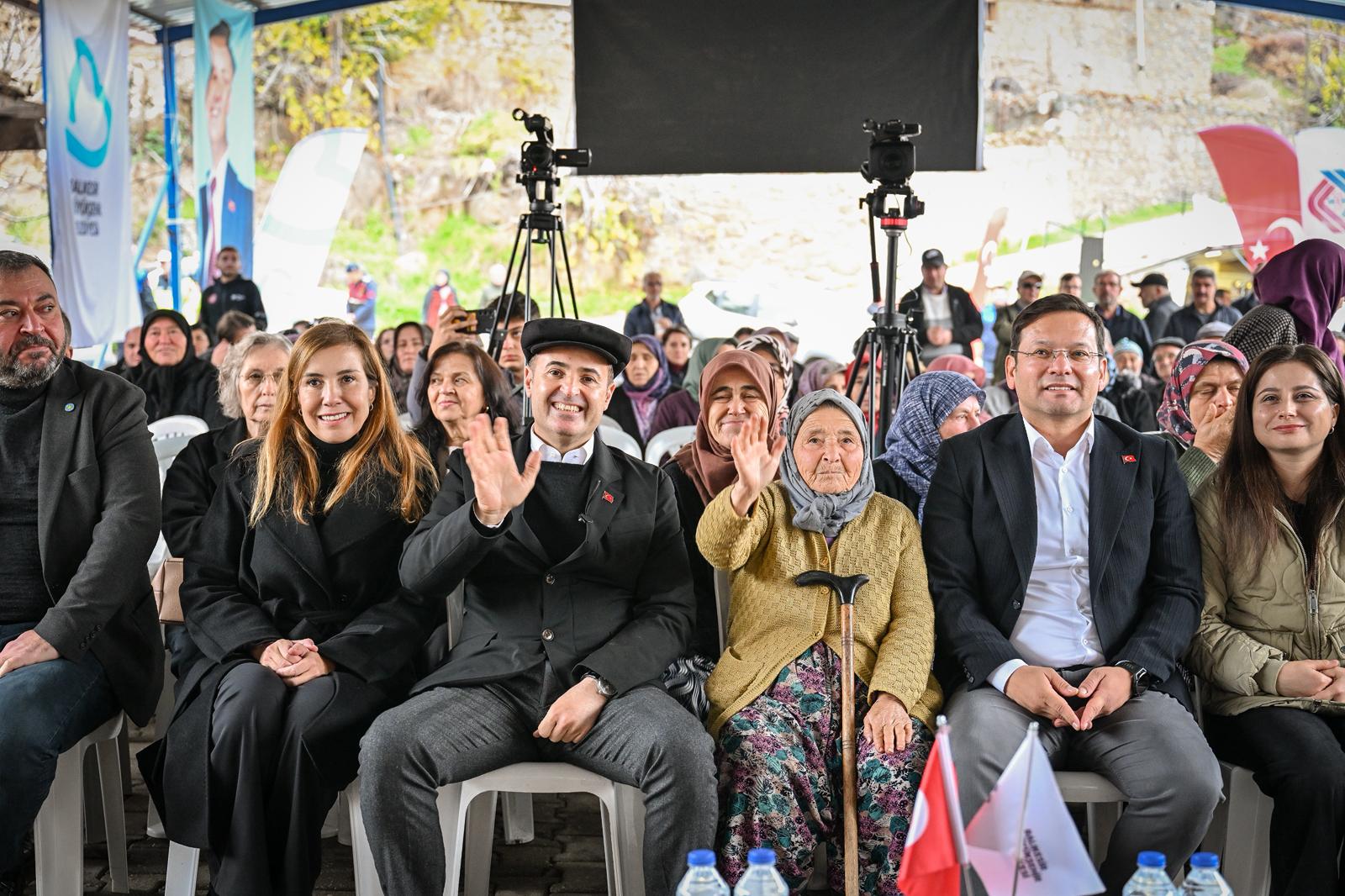 Fa7F16F5 1B3E 4C06 8D98 E96985617Bc5