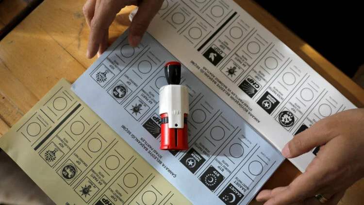 Seçim Anket Sonuçları