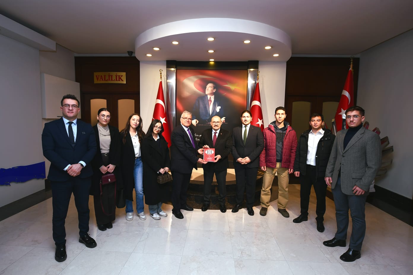 123981B3 903D 44B1 B7F2 92D636D9F8Fd