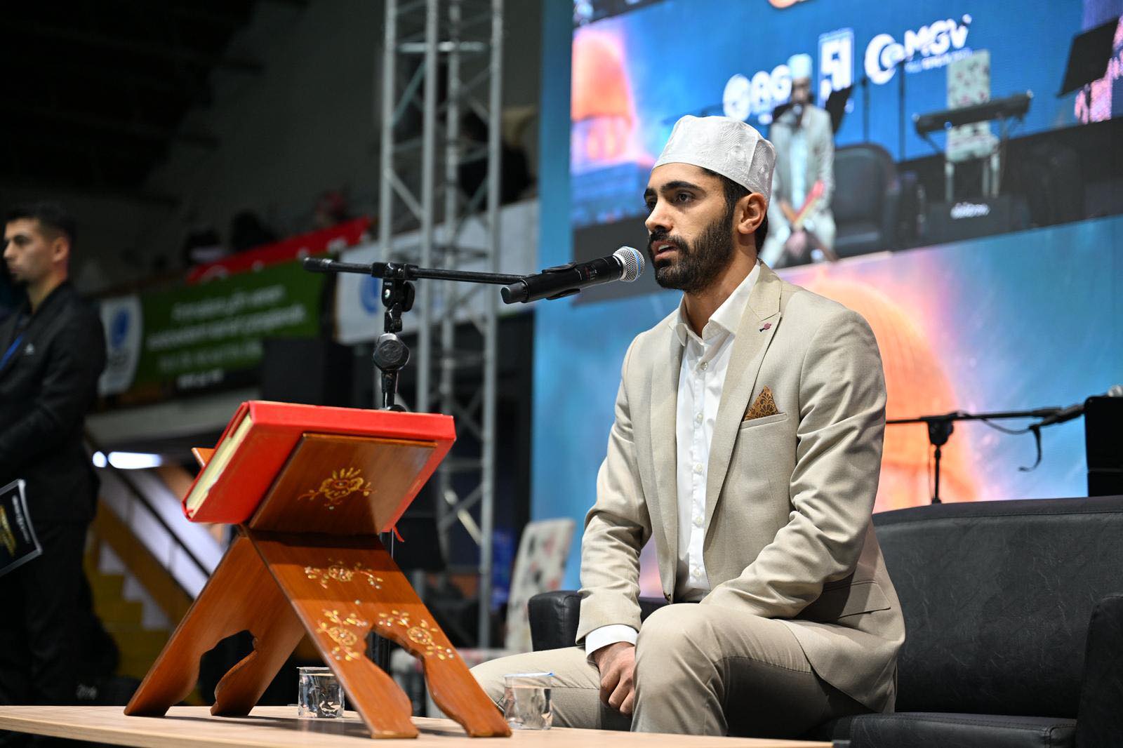 606867306 122207688950335762 4344123202676828797 N