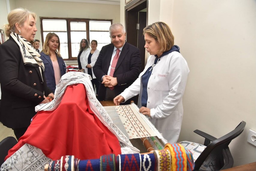 609783062 18053607899677787 4560391654625982749 N