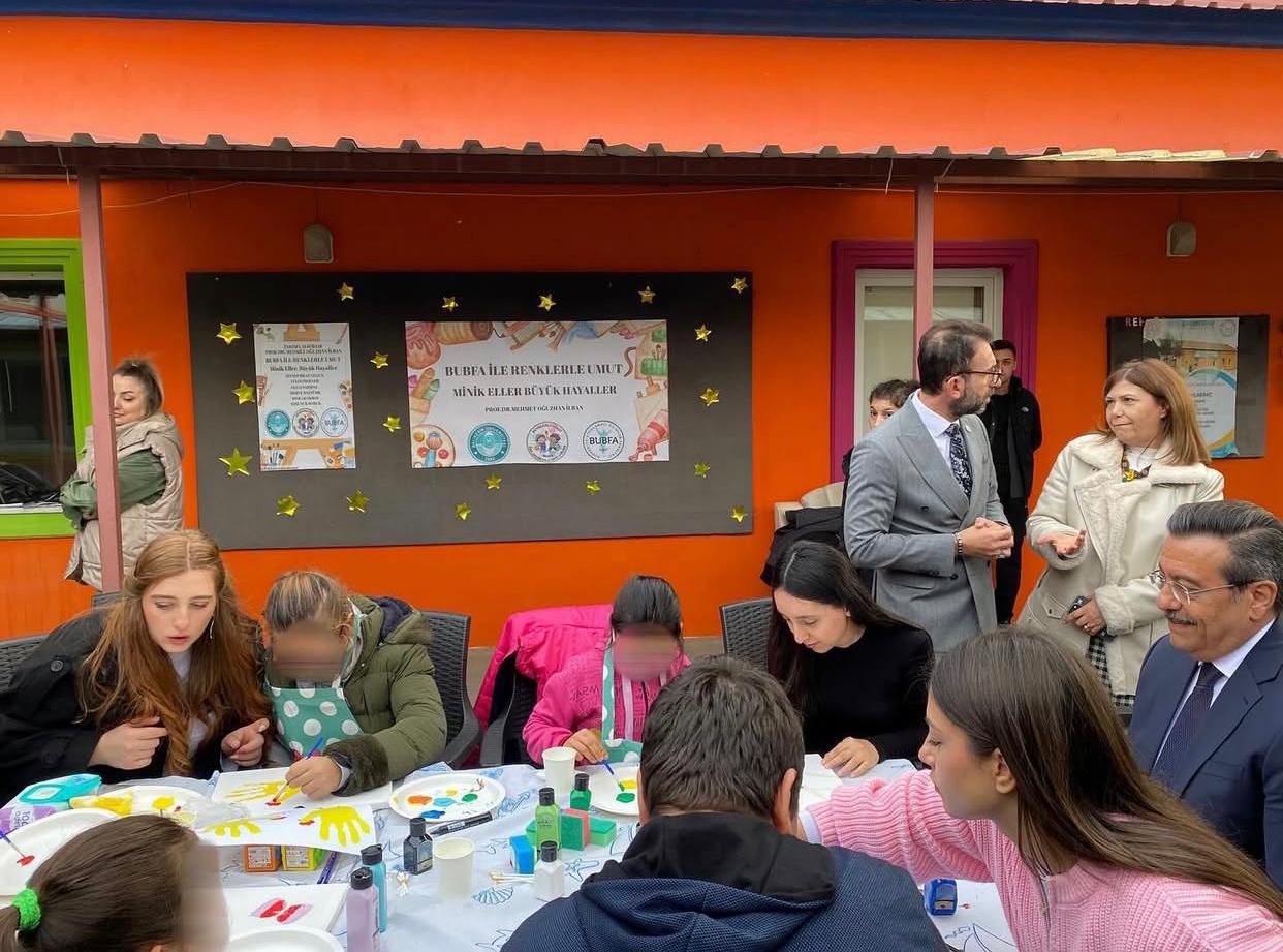 610660201 1313526744137847 1534377576800974654 N