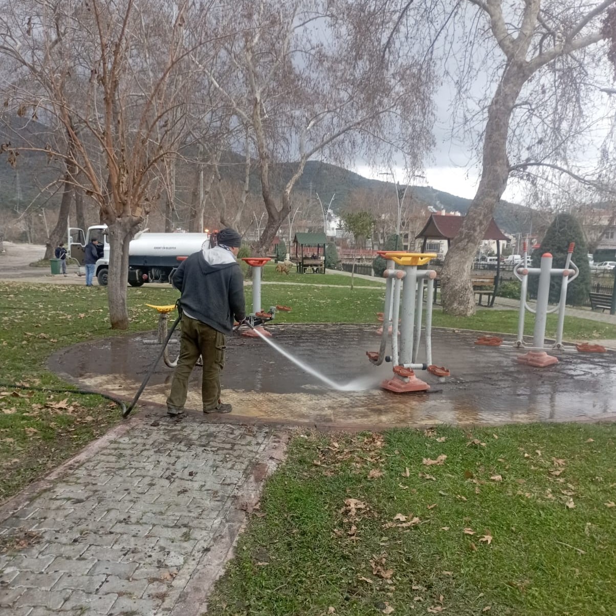 610879691 884697167254643 8145177816339613862 N