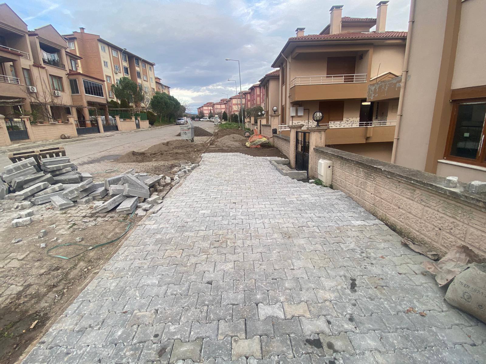 611284652 1196835872649408 4120025222873031250 N