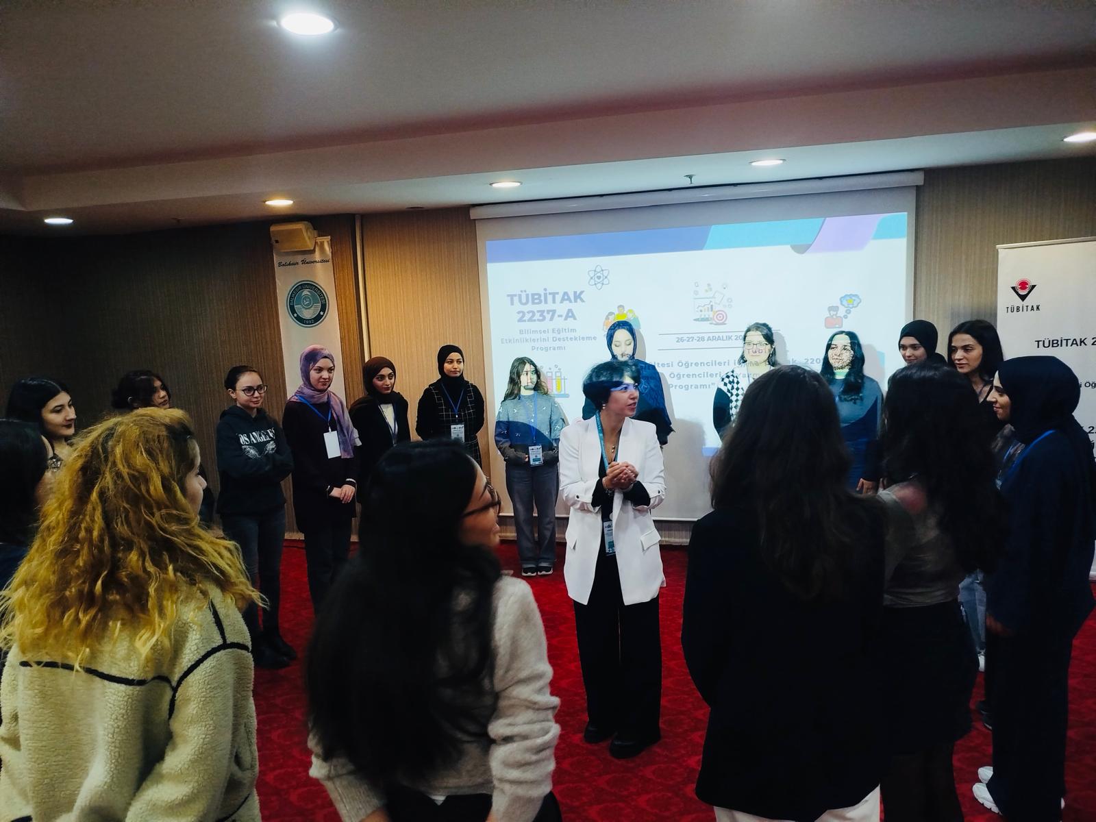 615234077 1318936926930162 849075285063193490 N