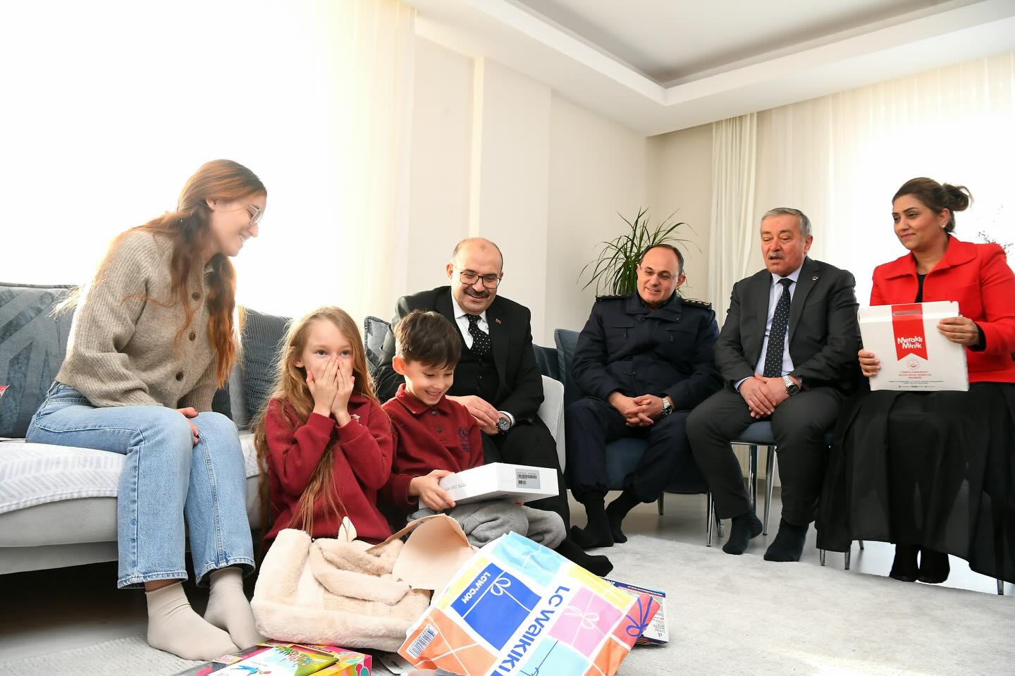 616557644 18321088516222704 2466330380838210105 N