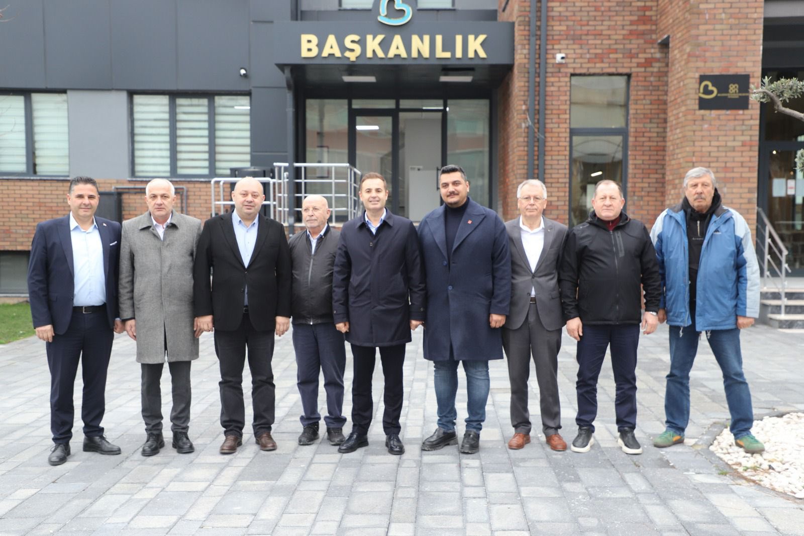 617011743 4329320520724079 3079145758566455326 N