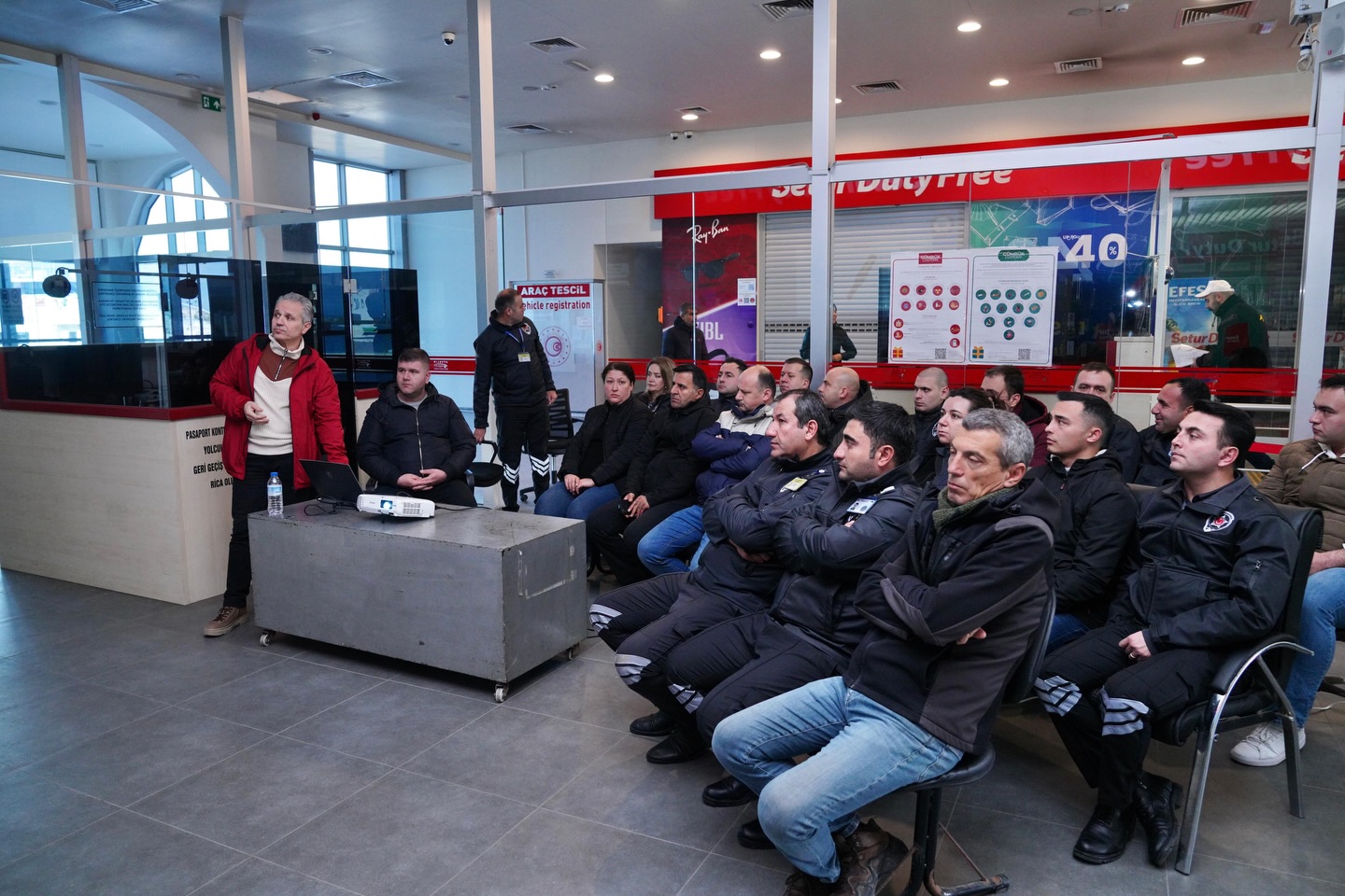 617543404 18524286178064151 5241942545634270296 N