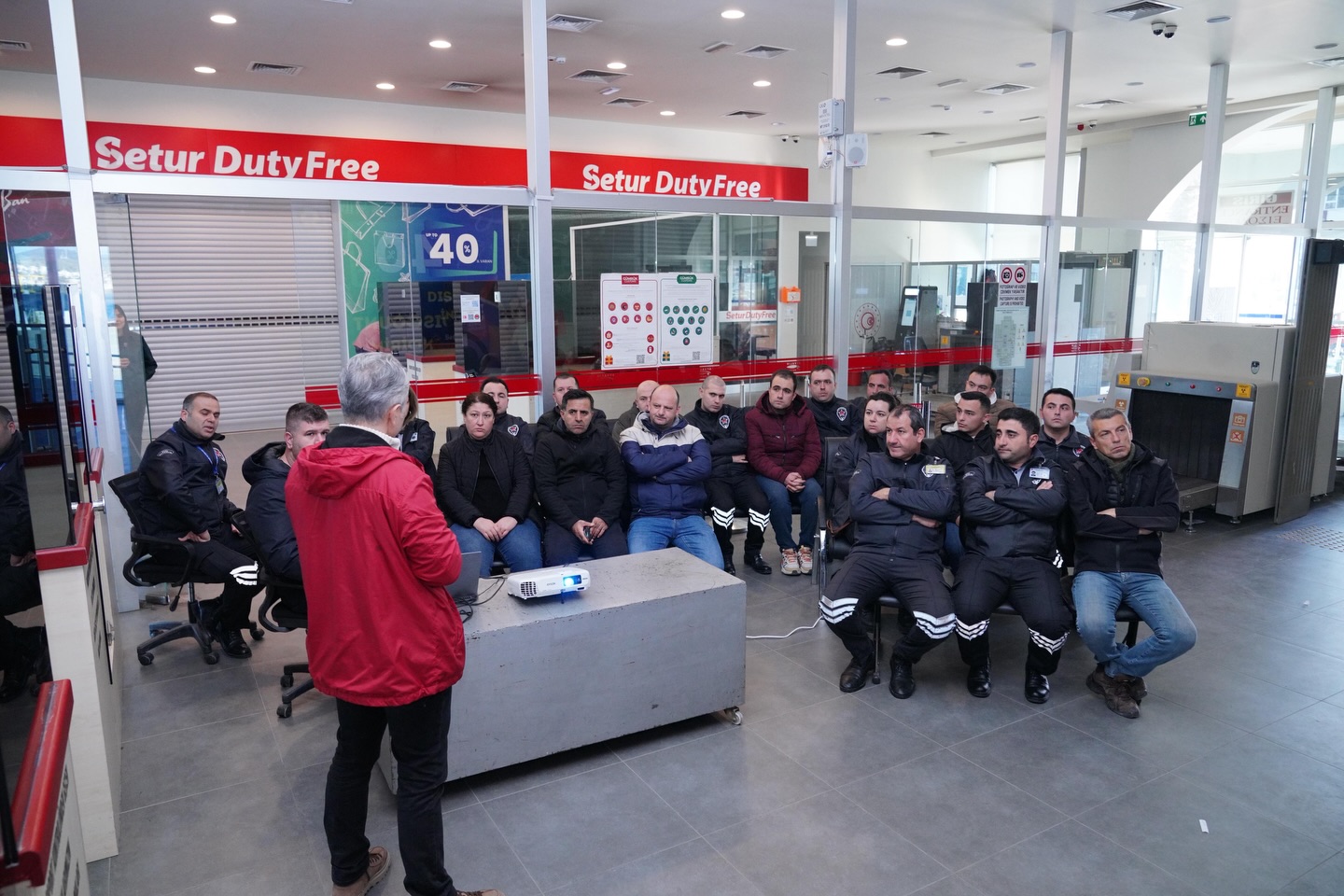 618923047 18524286121064151 4055225531818298628 N