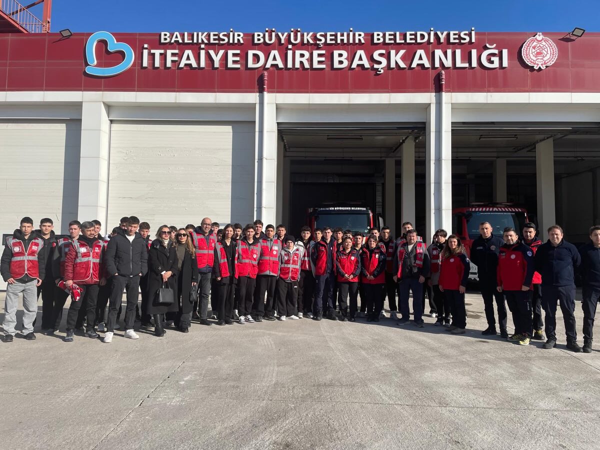 619893242 18055022567677787 3385107539066916813 N