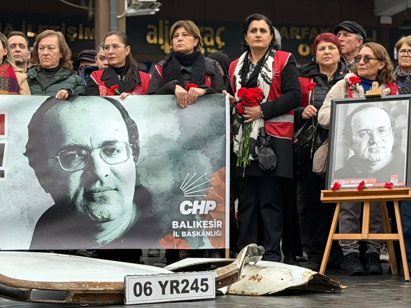 620857792 18507288235075458 3453108967040060349 N