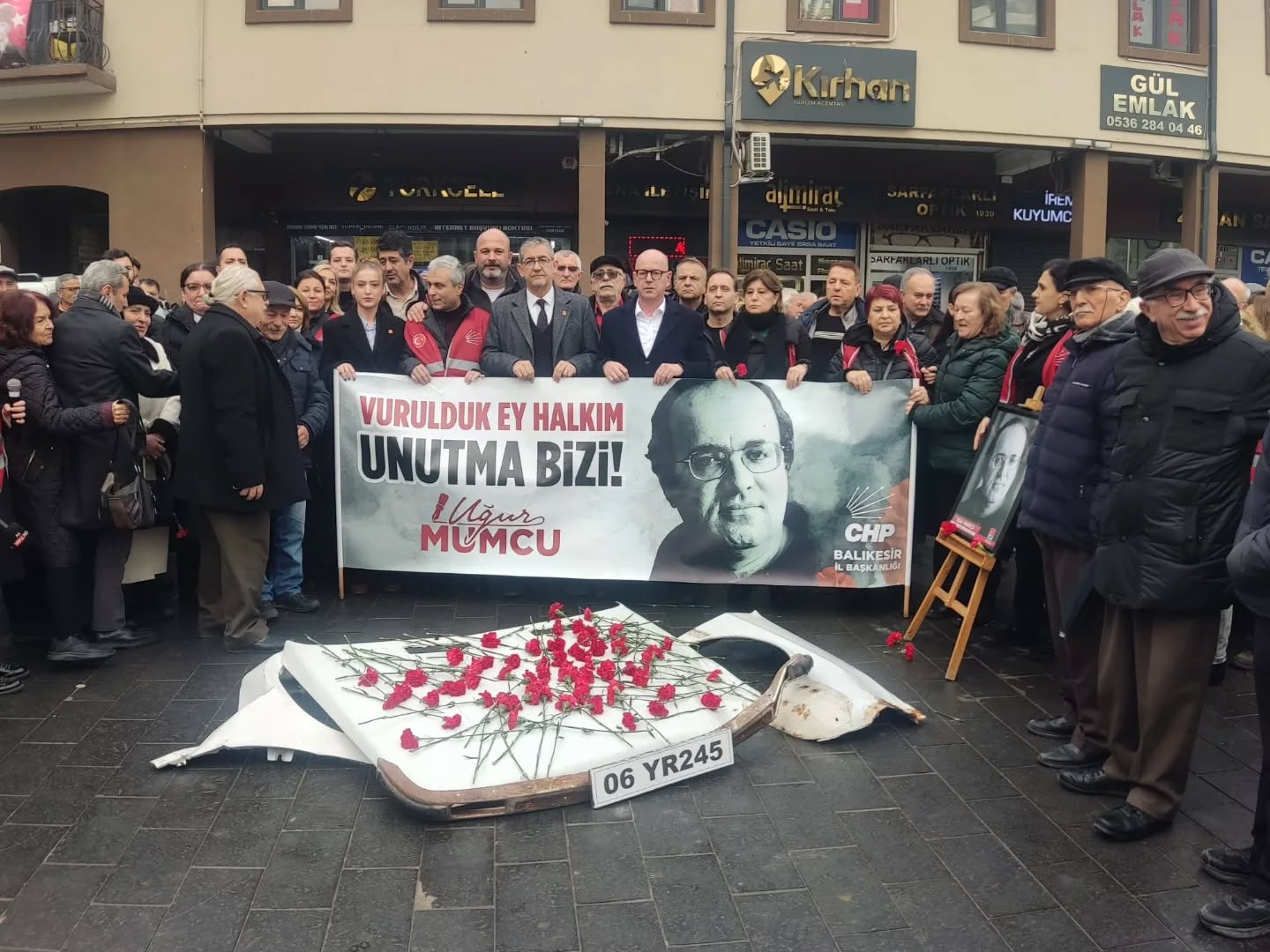 621348089 18507288295075458 3379025499533858908 N