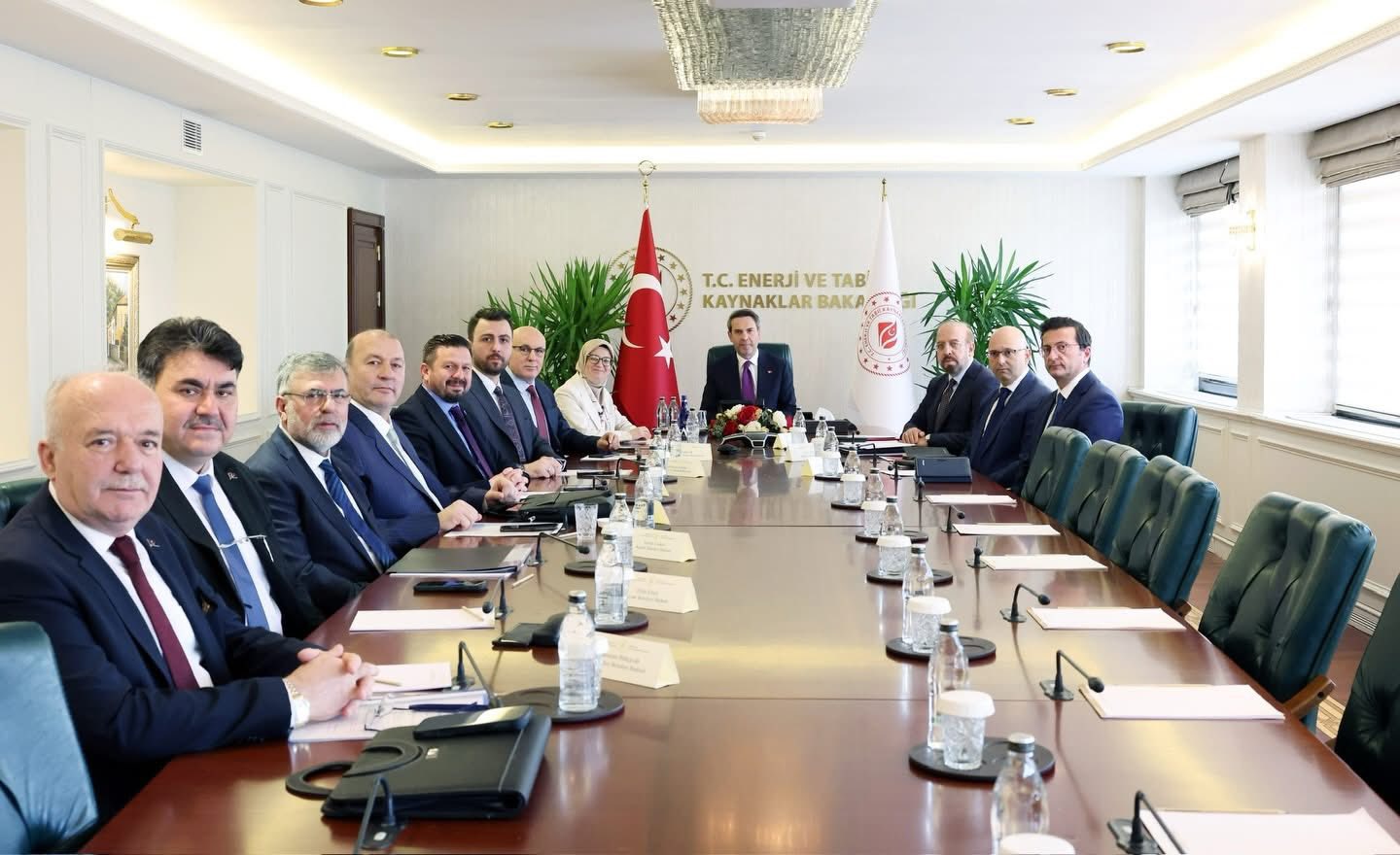 622437249 835801102796550 6144170313465714847 N-1