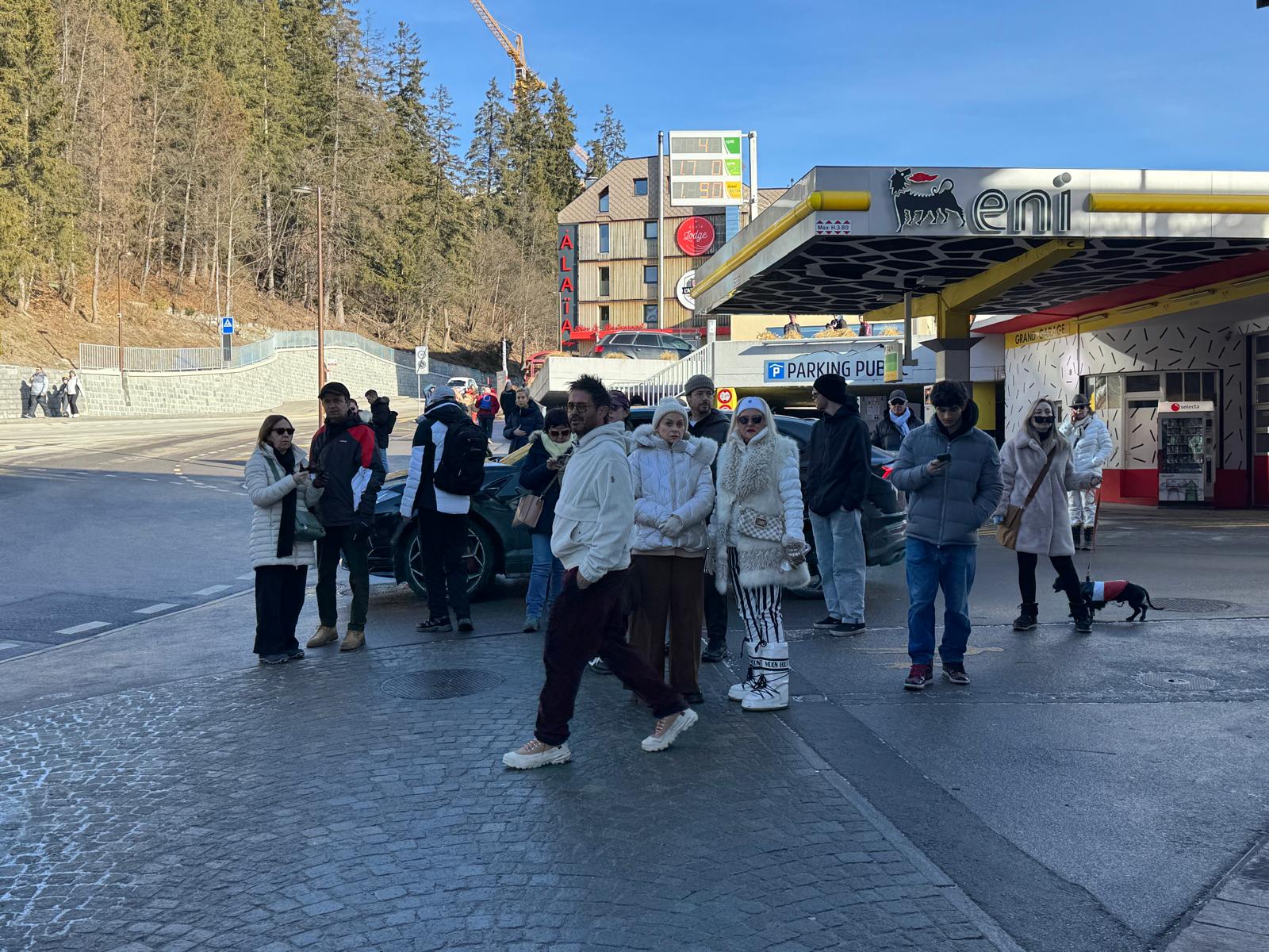 A A 20260101 40135743 40135742 I S V I C R E D E K A Y A K M E R K E Z I N D E K I P A T L A M A D A O N L A R C A K I S I O L D U Y A K L A S I K 100 K I S I Y A R A L A N D I