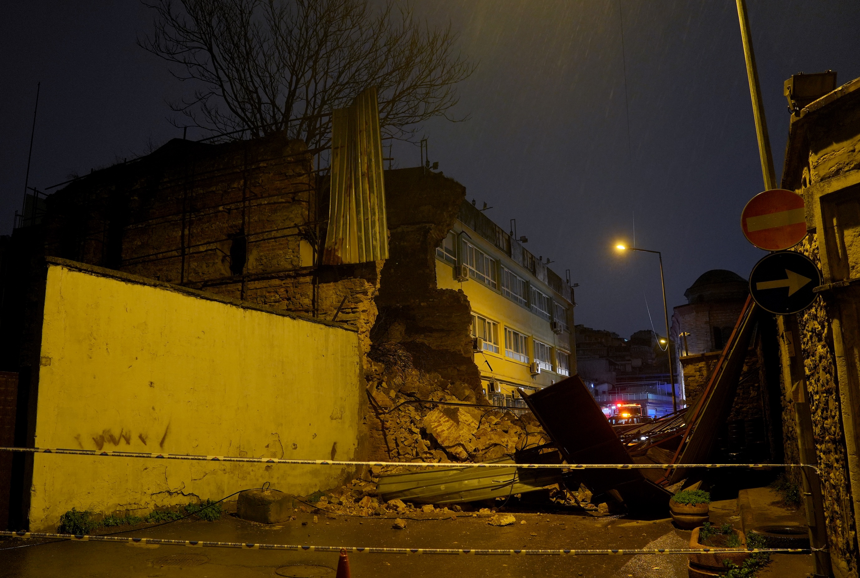 A A 20260114 40246916 40246913 B E Y O G L U N D A T A R I H I M E T R U K B I N A N I N D U V A R I Y I K I L D I