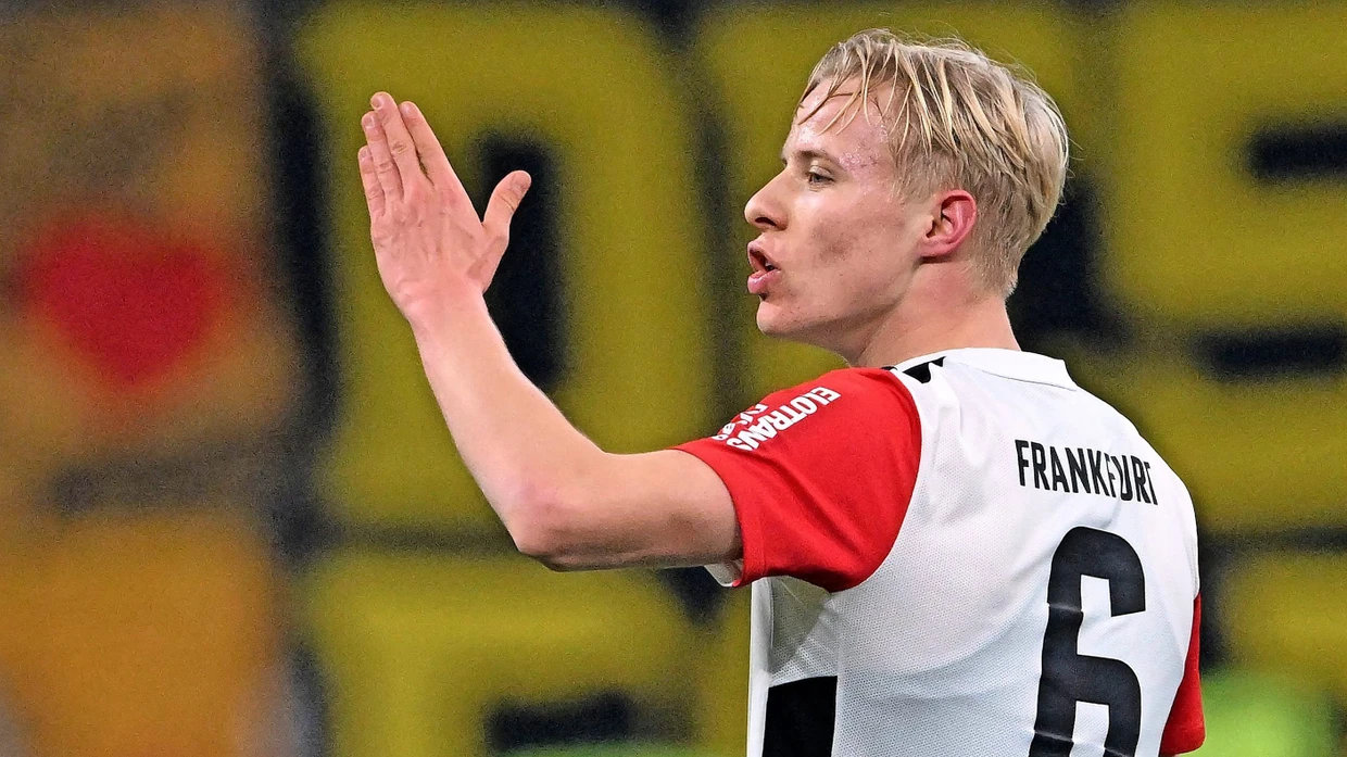 Der Naechste Larsson Oscar H