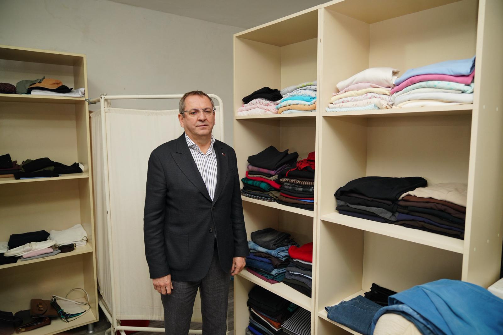 Maddi̇ Durumu Yetersi̇z Vatandaşlara Ücretsi̇z Sosyal Market Desteği̇ (2)