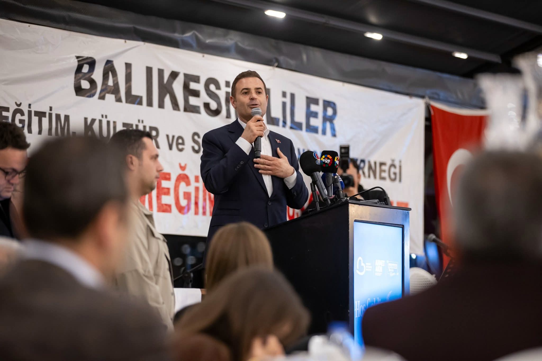 34447811 E8F1 4447 8D65 40C6F1C0756B