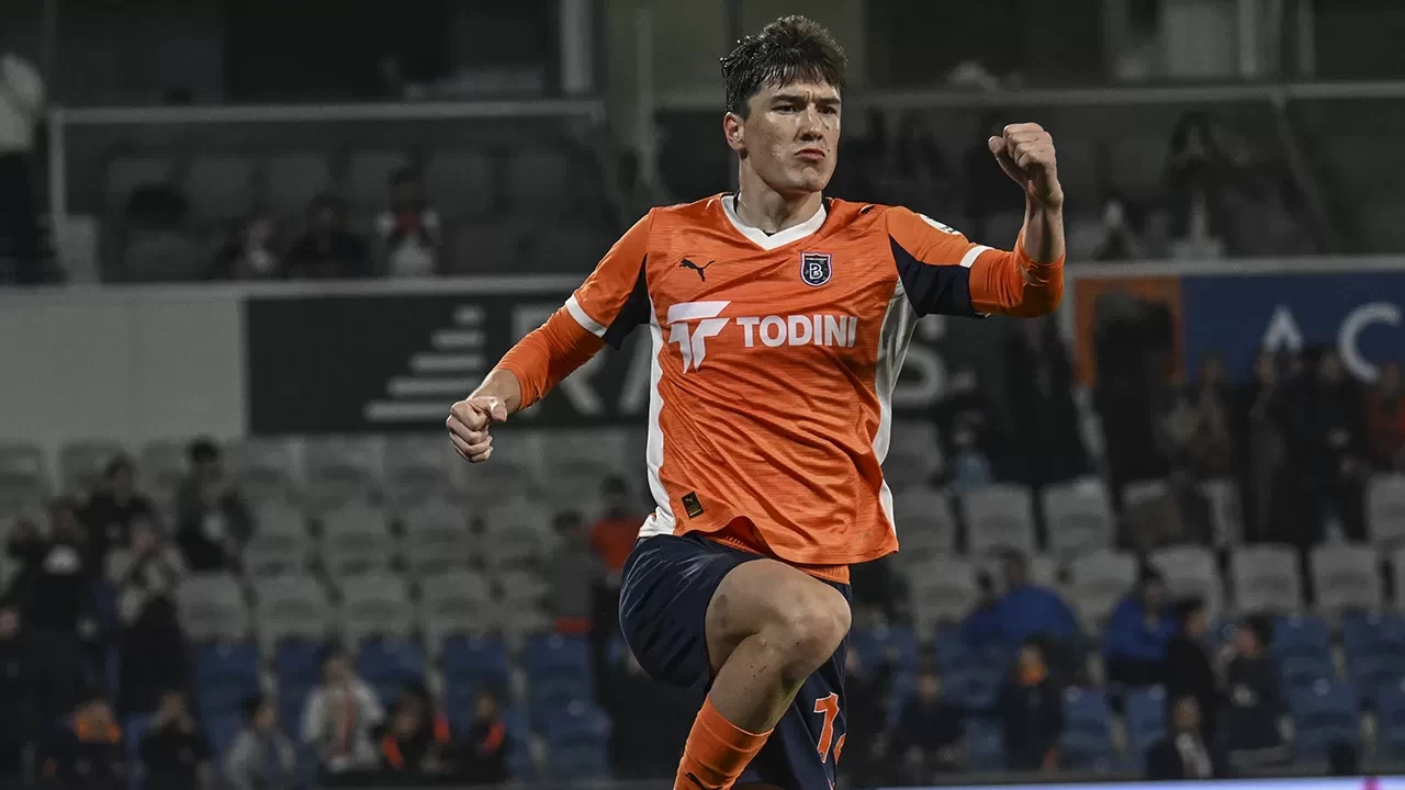 4514 Eldor Shomurodov Super Ligde Gol Kralliginda Zirveye Ortak Oldu