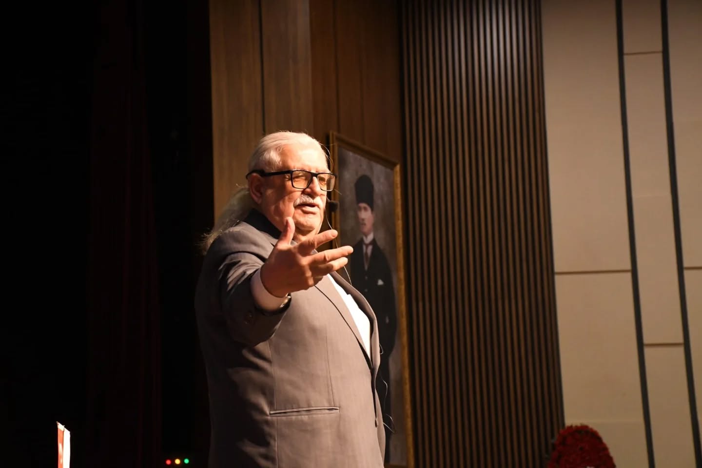 5E564150 D916 4Bbf 8Efe 486Ea89F7A69-1