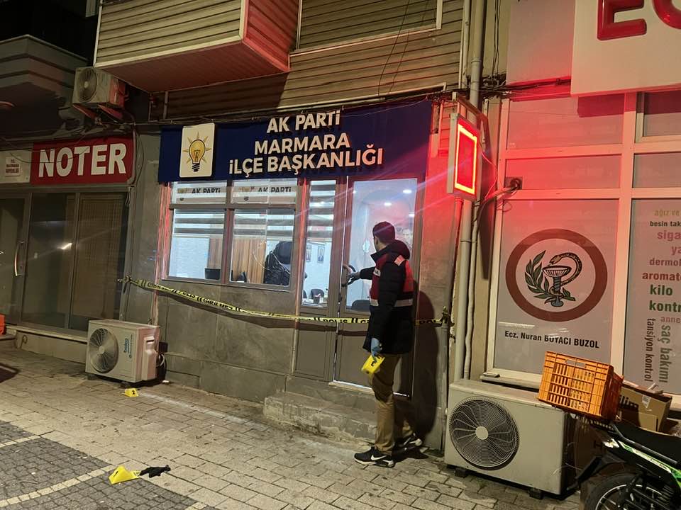 624942880 10238656873534534 3024927878282493086 N