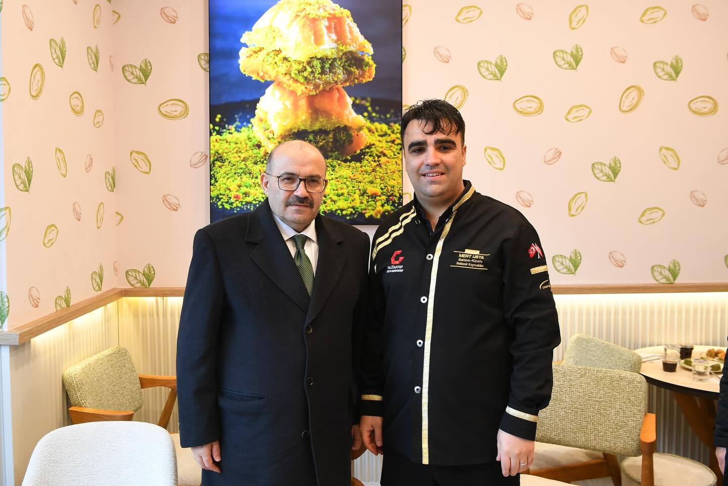 626287243 18325112059222704 883720364010217799 N