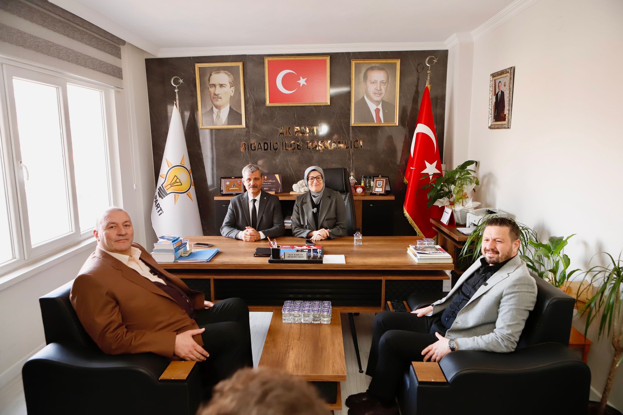 627626584 844780051898655 3773172164826461923 N