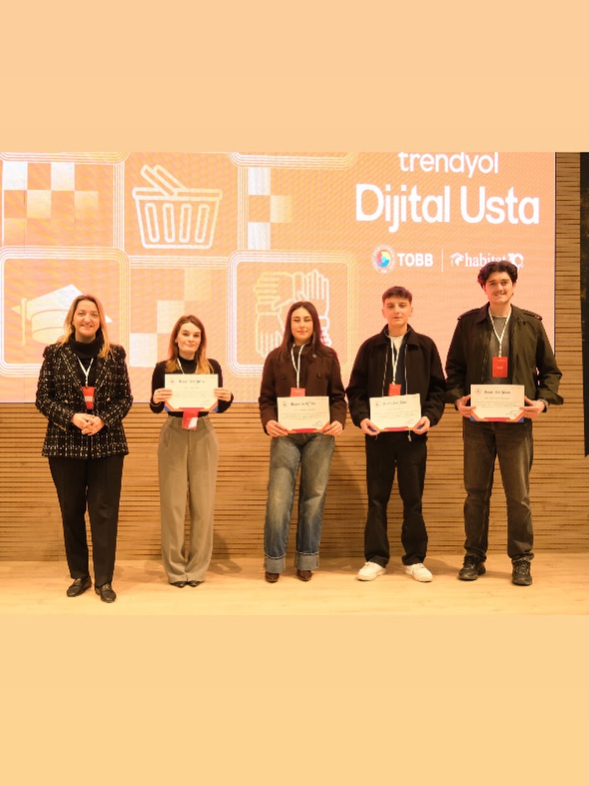 632138734 18097376552478496 6642644987099114464 N